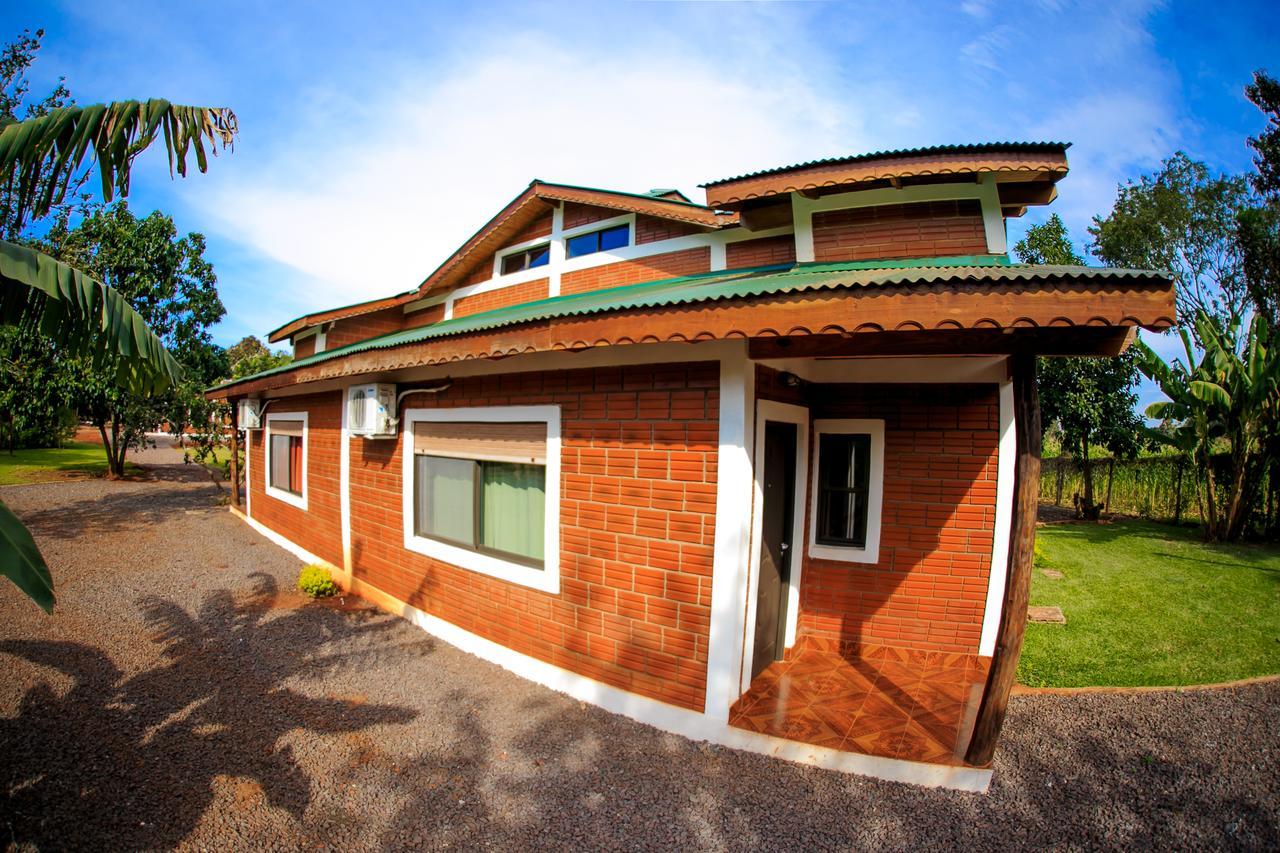 El Manantial De Iguazu Villa Puerto Iguazú Exteriör bild
